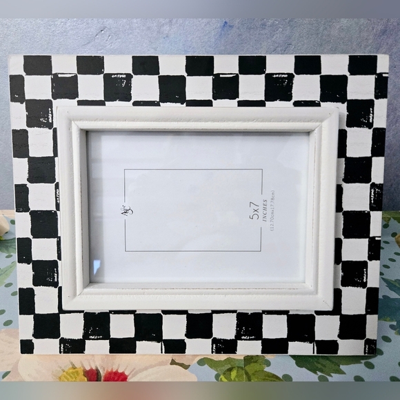 Black and White Checkered Wooden 5x7 Picture Frame - Picture 2 of 5